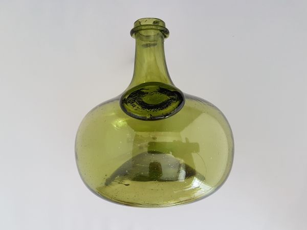 Schiffsflasche mit Siegel 17. Jahrhundert